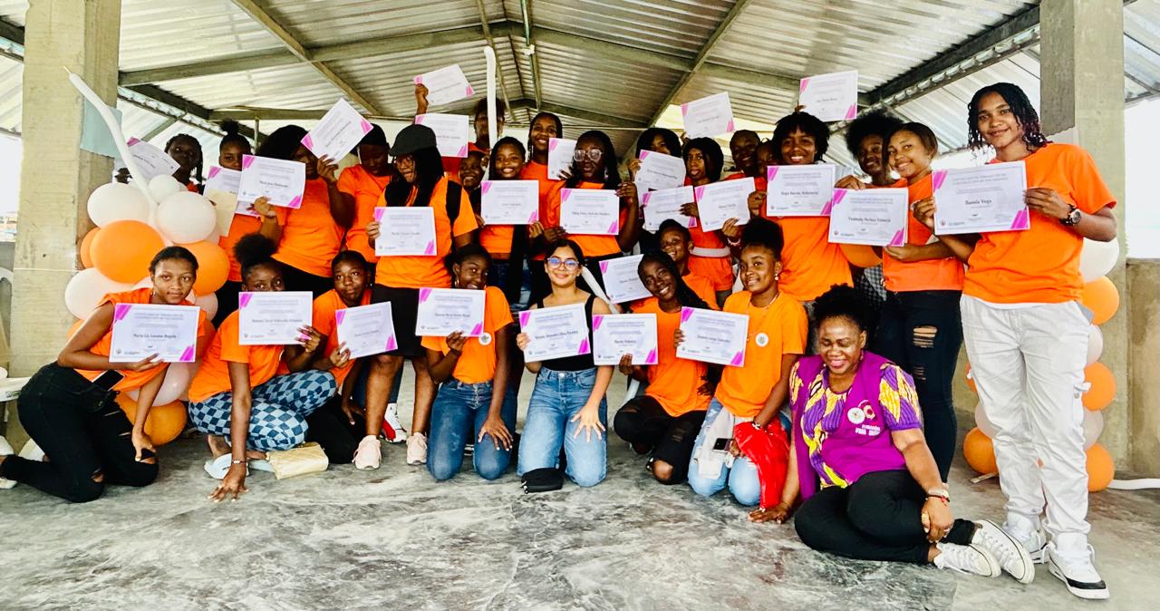 Escuela de Formación Política Kemet - Mujeres Vida Digna